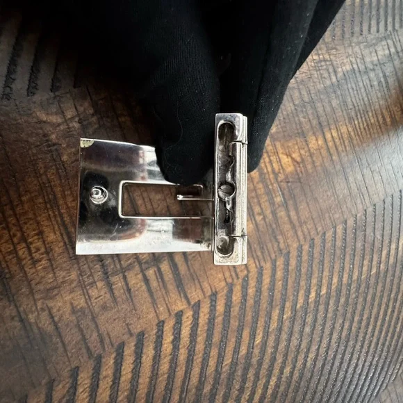 GUCCI Silver Belt Buckle  Mens Fashion Accessory - Picture 9 of 10